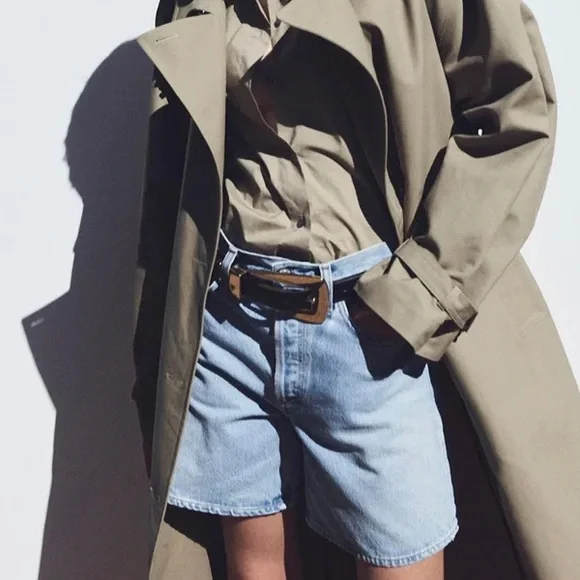 Agolde Light Wash Dame Short - Picture 7 of 12